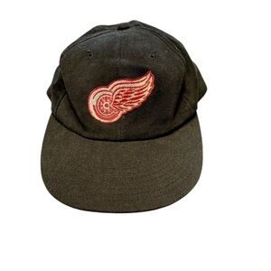 Detroit Red Wings Vintage Fox Sports Snapback Hat Black Adjustable Yupoong Rare